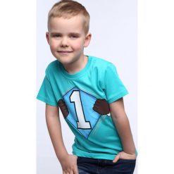 T-shirt chłopięcy z liczbą miętowy NDZ4478. Zielone t-shirty chłopięce Fasardi, bez wzorów, bez rękawów. Za 39,00 zł.
