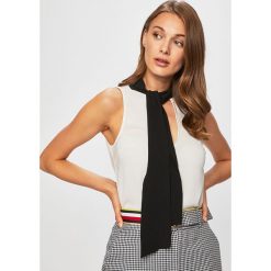 Morgan - Bluzka. Białe bluzki damskie Morgan, na imprezę, m, bez wzorów, z elastanu, bez kołnierzyka, bez rękawów. W wyprzedaży za 119,90 zł.