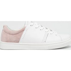 Skechers - Buty. Szare buty sportowe damskie Skechers, z gumy. W wyprzedaży za 239,90 zł.