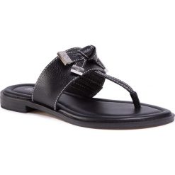 Japonki MICHAEL MICHAEL KORS - Ripley Thong 40S0RIFP2L Black. Czarne klapki damskie MICHAEL Michael Kors, bez wzorów, ze skóry, bez obcasa, na obcasie. W wyprzedaży za 369,00 zł.