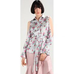 Bluzki damskie: Lost Ink CHERRY PRINT EXTREME COLD SHOULDER Bluzka multi