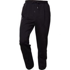 Spodnie dresowe męskie: McQ Alexander McQueen TAILORED TRACKPANT Spodnie treningowe darkest black