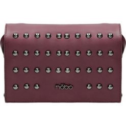 TOREBKA NOBO - NBAG-F2180-C005 - bordowy -. Czerwone torebki klasyczne damskie Nobo, bez wzorów, wizytowe, małe, bez dodatków. W wyprzedaży za 94,50 zł.