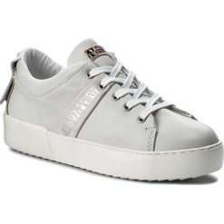 Sneakersy NAPAPIJRI - Minnie 15731193 White N29. Białe sneakersy damskie marki Napapijri, na co dzień, z aplikacjami, ze skóry, bez obcasa, na płaskiej podeszwie, bez zapięcia. W wyprzedaży za 299,00 zł.