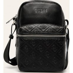 Guess Jeans - Saszetka. Czarne torby męskie skórzane Guess Jeans, w paski, z jeansu, casualowe, na ramię, małe. Za 359,90 zł.