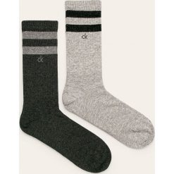 Calvin Klein - Skarpetki (2-pack). Czarne skarpetki męskie Calvin Klein, z nadrukiem, z elastanu. Za 59,90 zł.