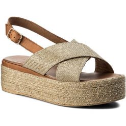 Espadryle INUOVO - 8918 Gold/Coconut. Żółte espadryle damskie marki Inuovo, bez wzorów, ze skóry ekologicznej, bez obcasa. W wyprzedaży za 199,00 zł.
