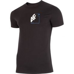 T-shirt męski TSM003 - głęboka czerń. Czarne koszulki męskie marki 4f, m, bez wzorów, bez kołnierzyka. Za 44,99 zł.