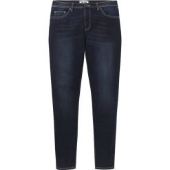 Dżinsy ze stretchem Regular Fit Tapered z poliestru z recyklingu bonprix ciemny denim. Niebieskie jeansy męskie bonprix, m, bez wzorów. Za 109,99 zł.