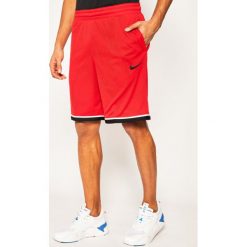 Szorty sportowe NIKE Dri-Fit Classic AQ5600. Czerwone spodnie męskie Nike, m, bez wzorów, z poliesteru, sportowe. W wyprzedaży za 129,00 zł.
