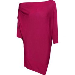 Sweter asymetryczny bonprix jeżynowo-czerwony. Różowe swetry damskie bonprix, bez wzorów, bez rękawów, bez kaptura. Za 89,99 zł.