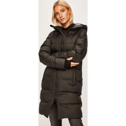 Lacoste - Kurtka. Czarne kurtki damskie Lacoste, bez wzorów, z poliesteru, długie, z kapturem. Za 1799,00 zł.