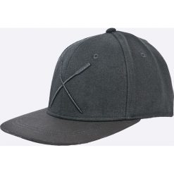 Only & Sons - Czapka. Szare czapki z daszkiem męskie Only & Sons. W wyprzedaży za 49,90 zł.