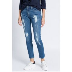 Tommy Hilfiger - Jeansy Gigi Hadid Venice RW. Niebieskie jeansy damskie marki TOMMY HILFIGER, bez wzorów, z elastanu. W wyprzedaży za 359,90 zł.