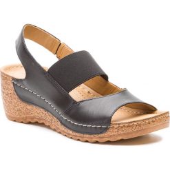 Sandały LASOCKI RST-2091-02. Sandały damskie Lasocki, bez wzorów, bez obcasa, bez zapięcia. Za 129,99 zł.