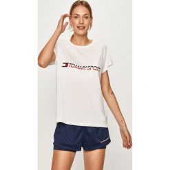 Tommy Sport - T-shirt. Pomarańczowe topy damskie Tommy Sport, s, z nadrukiem, z bawełny, z okrągłym kołnierzem. Za 189,90 zł.
