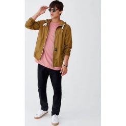 Czarne jeansy regular fit. Czarne jeansy męskie regular marki Pull&Bear. Za 89,90 zł.