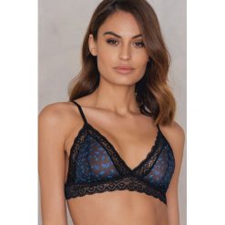 Biustonosze bardotka: NA-KD Lingerie Wzorzysty biustonosz – Black,Blue,Multicolor