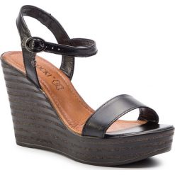 Sandały LASOCKI - 15897-01 Black. Czarne klapki damskie Lasocki, bez wzorów, ze skóry, bez obcasa, na obcasie. Za 159,99 zł.
