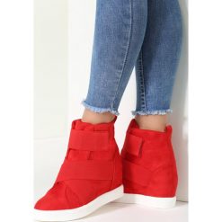 Czerwone Sneakersy Scarlett. Czerwone koturny damskie vices. Za 69,99 zł.