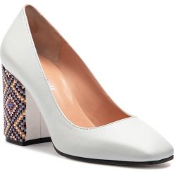 Półbuty POLLINI - SA10368C17TD210A Chia/Nud. Szare półbuty damskie marki Pollini, bez wzorów, ze skóry, bez obcasa, na obcasie, bez zapięcia. Za 1349,00 zł.