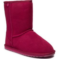 Buty EMU AUSTRALIA - Wallaby Lo Teens T10102 Berry/Rouge Baie. Różowe śniegowce dziewczęce EMU Australia, bez zapięcia. W wyprzedaży za 219,00 zł.