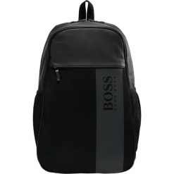 BOSS ATHLEISURE PERFORME BACKPACK Plecak black. Czarne plecaki męskie marki BOSS Athleisure, bez wzorów. Za 799,00 zł.