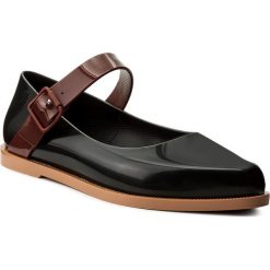 Półbuty MELISSA - Mary Jane Ad 32333 Black 53258. Czarne półbuty damskie Melissa, z materiału, na płaskiej podeszwie. Za 279,00 zł.