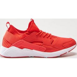 Sneakersy - Czerwony. Czerwone sneakersy damskie marki House, bez zapięcia. Za 139,99 zł.