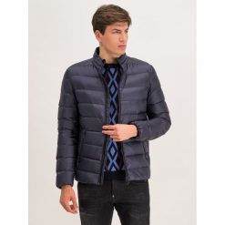 Kurtka puchowa Geox M9425E T2562 F4386. Niebieskie kurtki męskie Geox, m, bez wzorów, z puchu, bez kaptura. W wyprzedaży za 549,00 zł.