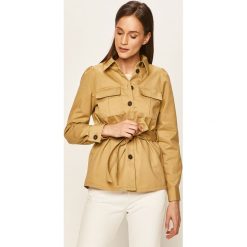 Vero Moda - Kurtka. Żółte kurtki damskie Vero Moda, s, w paski, z bawełny, krótkie. W wyprzedaży za 79,90 zł.