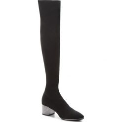 Muszkieterki SCA'VIOLA - B-89 Black. Czarne kozaki damskie Sca'viola, ze skóry, bez obcasa, na obcasie, bez zapięcia. W wyprzedaży za 319,00 zł.