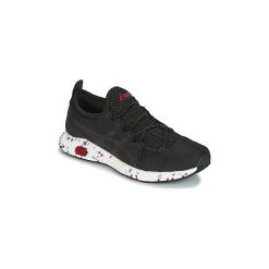 Buty Asics HYPER GEL-SAI. Czarne trampki męskie Asics, bez wzorów, bez zapięcia. Za 455,20 zł.