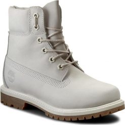Trapery TIMBERLAND - 6 In Premium Boot A196R/TB0A196R0271 Lt Gry. Szare trapery damskie Timberland, ze skóry, klasyczne, bez obcasa, bez zapięcia. W wyprzedaży za 539,00 zł.