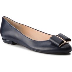 Baleriny HÖGL - 6-101080 Darkblue 3500. Niebieskie baleriny damskie marki HÖGL, ze skóry. W wyprzedaży za 379,00 zł.