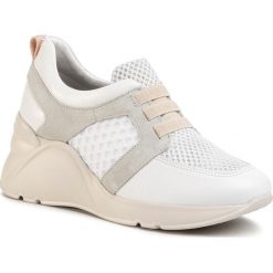 Sneakersy HISPANITAS - Tokio HV09961 White. Białe półbuty damskie Hispanitas, na co dzień, bez wzorów, z zamszu, bez obcasa, na koturnie, bez zapięcia. Za 489,00 zł.