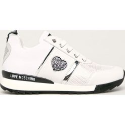 Love Moschino - Buty. Białe buty sportowe damskie Love Moschino, bez wzorów, z gumy, sportowe. Za 1099,00 zł.