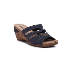 INBLU SM74MO01 Granatowy. Niebieskie klapki damskie Inblu, bez wzorów, ze skóry ekologicznej, bez obcasa. Za 89,99 zł.