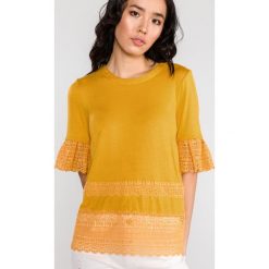 Silvian Heach Lobios Top Żółty. Żółte bluzki damskie Silvian Heach, xxs, w koronkowe wzory, z wiskozy, bez kołnierzyka, z krótkim rękawem. Za 386,95 zł.