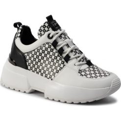 Sneakersy MICHAEL MICHAEL KORS - Cosmo Trainer 43T9CSFS6L Blk/Opticwht. Białe półbuty damskie MICHAEL Michael Kors, ze skóry ekologicznej. Za 919,00 zł.