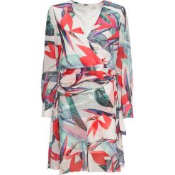 Sukienka szyfonowa bonprix pastelowz zielony w kwiaty. Zielone sukienki damskie bonprix, w kwiaty, z szyfonu, eleganckie, bez kołnierzyka, bez rękawów. Za 149,99 zł.