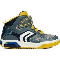 Sneakersy "Inek" w kolorze niebiesko-szarym. Szare trampki chłopięce geox kids, bez wzorów, z gumy, bez zapięcia. W wyprzedaży za 139,95 zł.