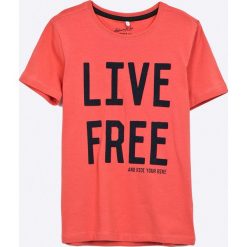 Name it - T-shirt dziecięcy 122-164 cm. Różowe t-shirty chłopięce marki Name it, z nadrukiem, z elastanu, z okrągłym kołnierzem. W wyprzedaży za 39,90 zł.