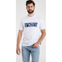 T-SHIRT Versace Jeans Couture. T-shirty męskie Versace Jeans Couture, xxl, bez wzorów, z jeansu, eleganckie, bez kołnierzyka. W wyprzedaży za 567,20 zł.