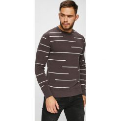 Produkt by Jack & Jones - Sweter. Szare swetry męskie marki PRODUKT by Jack & Jones, s, bez wzorów, z bawełny, z okrągłym kołnierzem, bez kaptura. W wyprzedaży za 79,90 zł.
