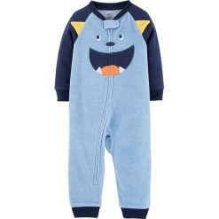 Pajacyk w kolorze błękitno-niebieskim. Niebieskie body niemowlęce Carter' s Baby, Minis & Kids, bez wzorów, bez rękawów. W wyprzedaży za 37,95 zł.