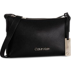 Torebka CALVIN KLEIN - Neat F19 Ew Xbody K60K605564 BDS. Czarne listonoszki damskie Calvin Klein, bez wzorów, ze skóry ekologicznej, bez dodatków. Za 399,00 zł.
