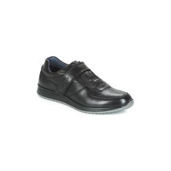 Buty Bugatti -. Czarne trampki męskie marki Bugatti, bez wzorów, bez zapięcia. Za 359,96 zł.