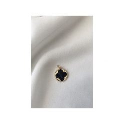 Srebrny pozłacany wisiorek z lapis lazuli. Szare naszyjniki damskie Atdiament, z lazurytem, srebrne. Za 59,00 zł.