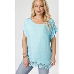 Jasnoniebieska Bluzka Eviphite. Niebieskie bluzki damskie Born2be, xl, bez wzorów, bez kołnierzyka, bez rękawów. W wyprzedaży za 34,99 zł.